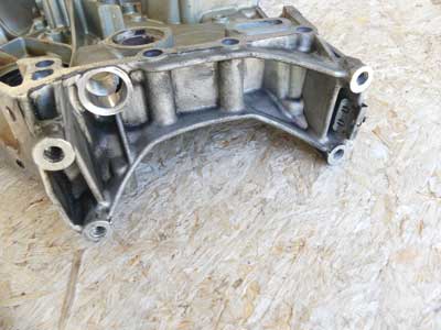 Mercedes Engine Timing Chain Cover R2720151202 C CLK CLS E GL ML R S SL SLK Class6